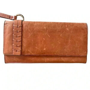 Kenneth Cole Womens Small Leather Wristlet
